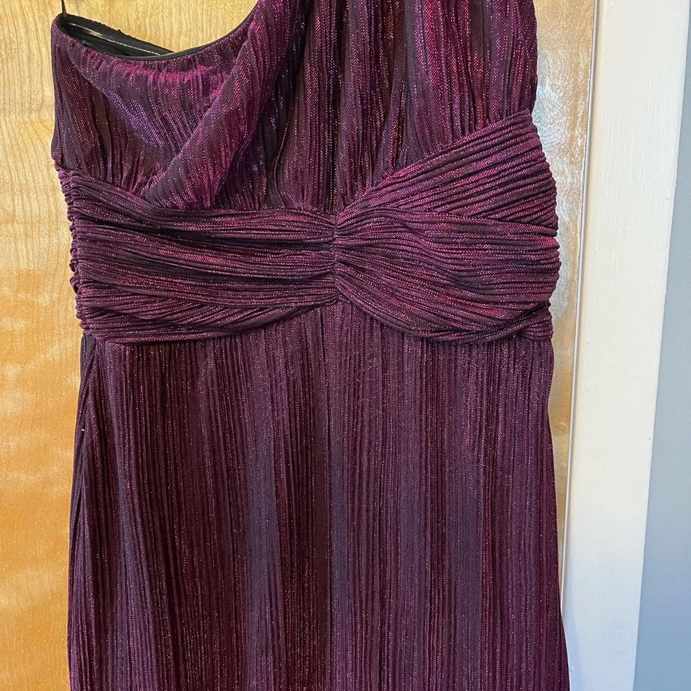 Formal one shoulder maxi dress - Picture 2 of 2